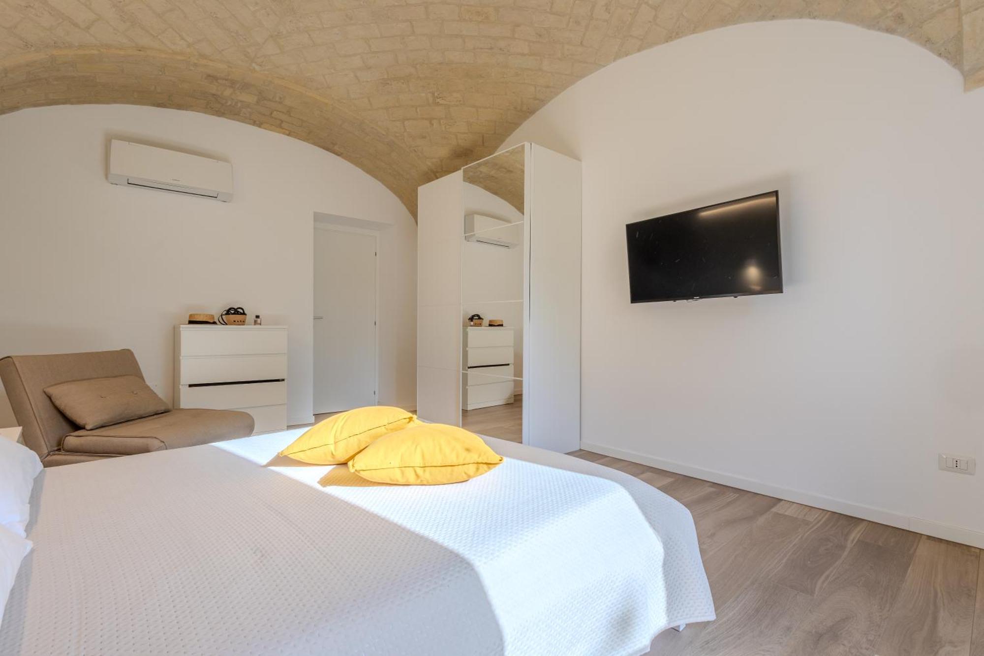 Corso Garibaldi 21 Apartment & Rooms 바스토 외부 사진