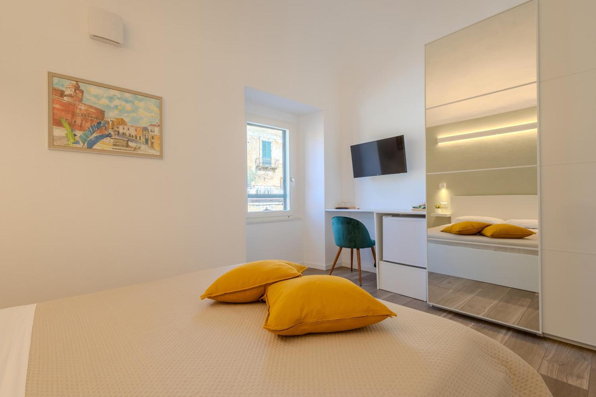 Corso Garibaldi 21 Apartment & Rooms 바스토 외부 사진
