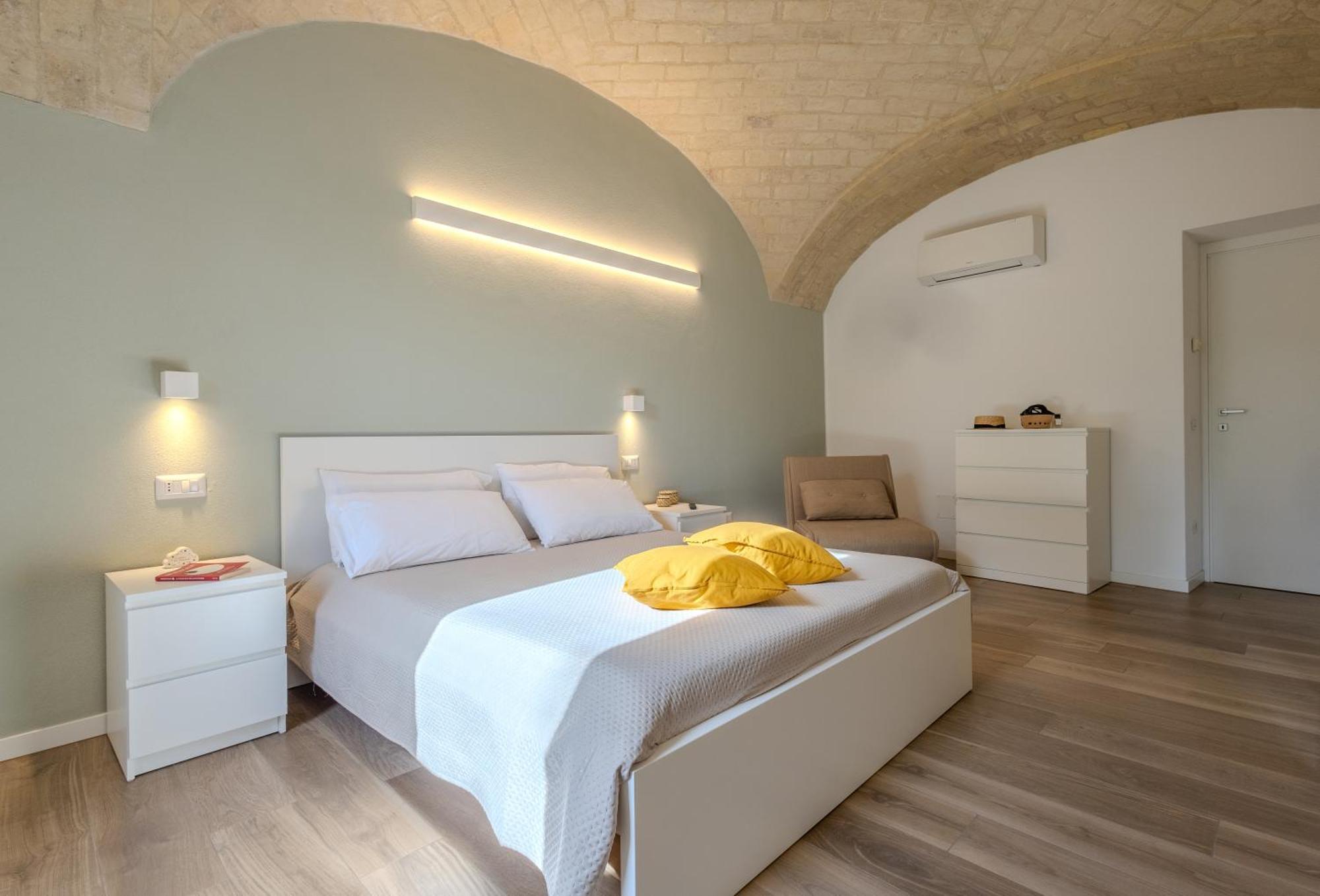 Corso Garibaldi 21 Apartment & Rooms 바스토 외부 사진
