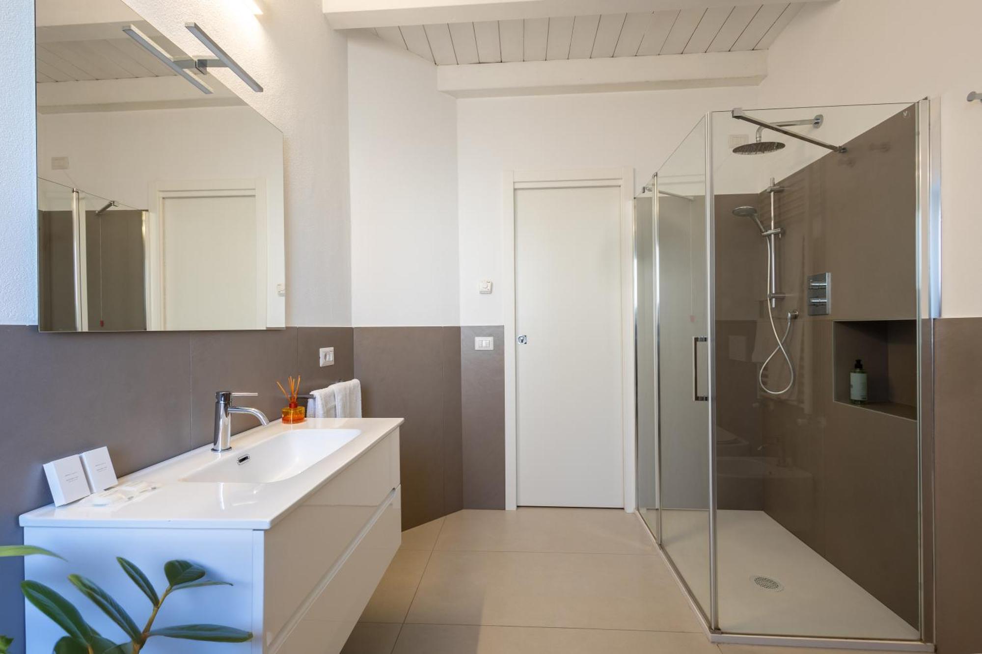 Corso Garibaldi 21 Apartment & Rooms 바스토 외부 사진